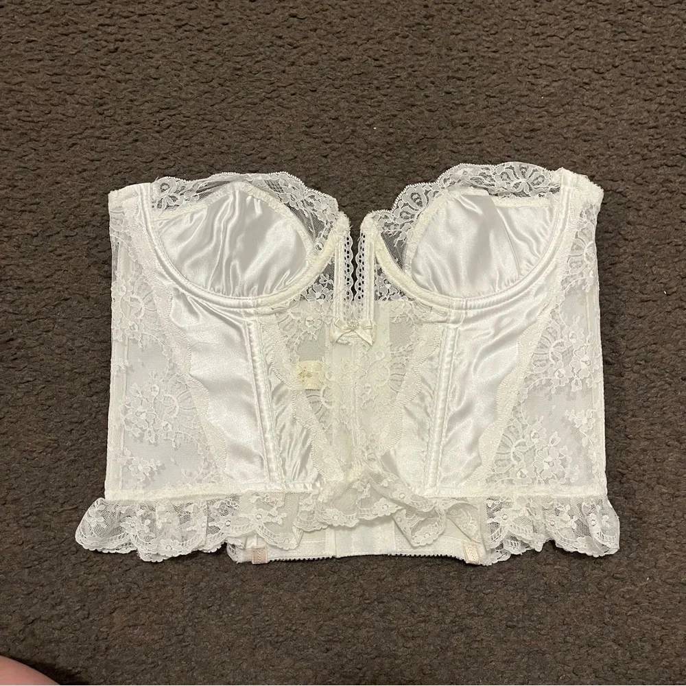 Vintage 80’s Victoria’s Secret Lace Strapless Corset Top